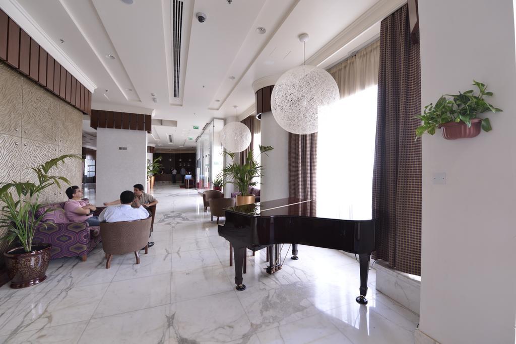 City Seasons Al Hamra Hotel Abu Dhabi Eksteriør billede